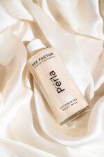 BEE FACTOR GLOW UP PERLA / SHIMMERING BODY MILK – 100ML - Image 2